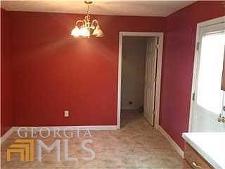 4th image of 125 Elm Dr