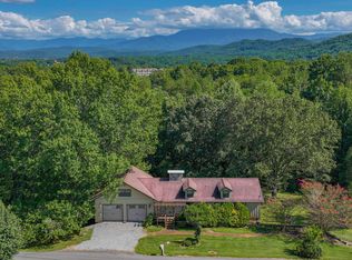 713 Lloyd Huskey Rd, Pigeon Forge, TN 37863