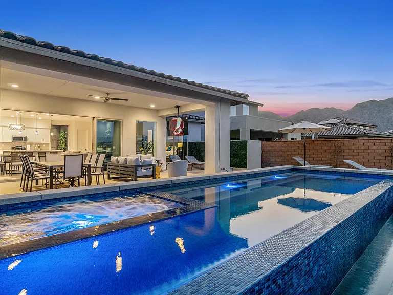 Private Pool