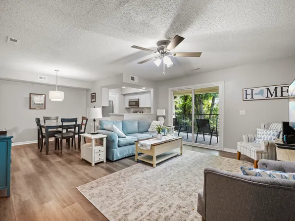 1866 Montclair Dr Unit C, Mount Pleasant, SC 29464