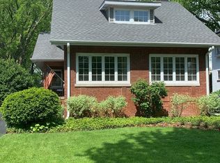 704 S Crescent Ave, Park Ridge, IL 60068