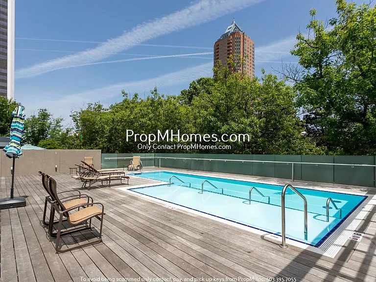 1500 SW 5th Ave #1604 — Photo 17