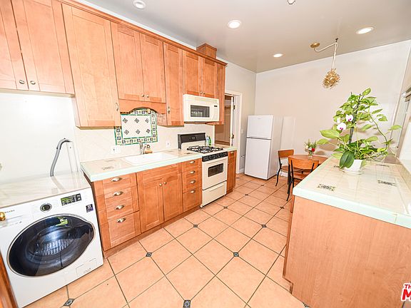 2nd image of 341 S Palm Dr