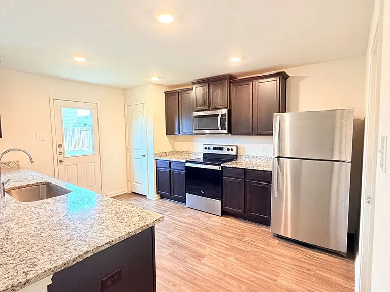 7247 Calypso Cyn — Photo 11