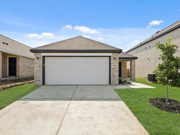 1601 Romans Rd, Ennis, TX 75119