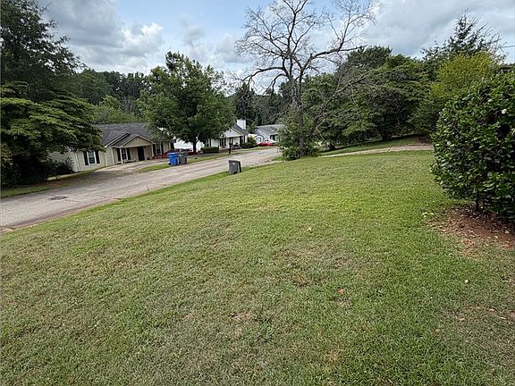 4th image of 34 Shore Dr