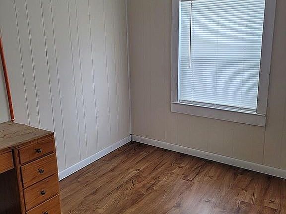 Upstairs bedroom with closet