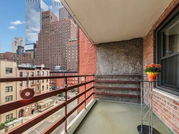 408 W 57th St APT 7L, New York, NY 10019