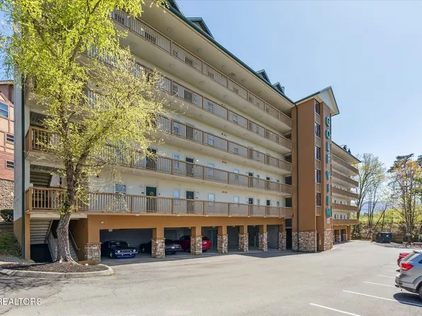 820 Golf View Blvd Unit 2103, Pigeon Forge, TN 37863