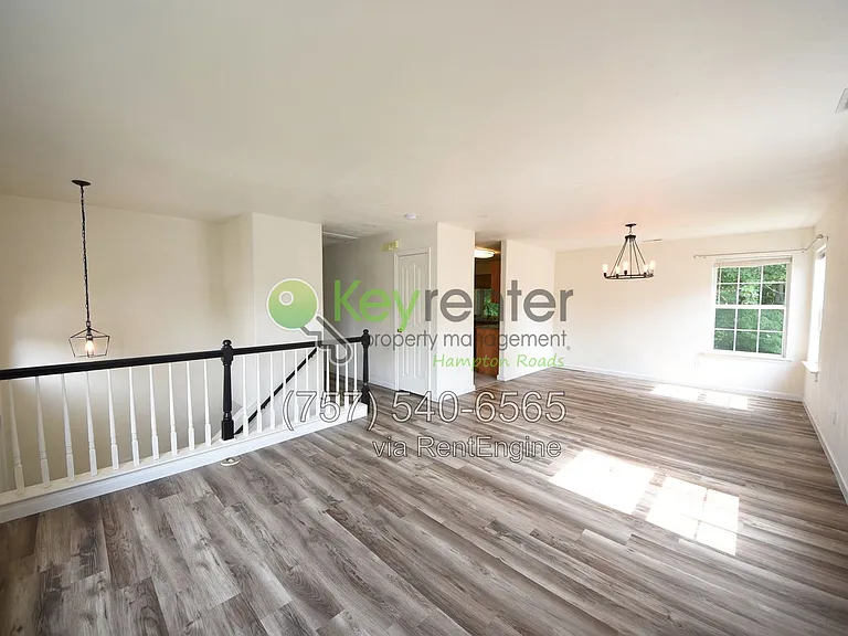 1109 Lady Ashley Dr — Photo 6