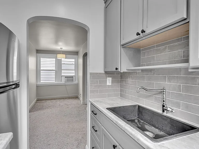 144 Saint James Pl — Photo 11