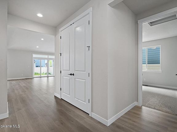 5th image of 4565 W Homeward Bound Blvd