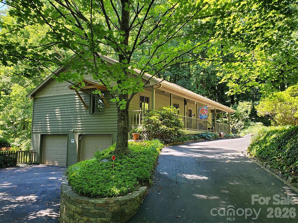 1st image of 383 Ravenwood Ln
