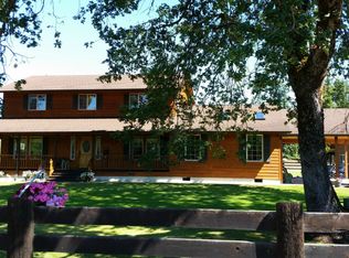 32 Russell Rd, Oakville, WA 98568