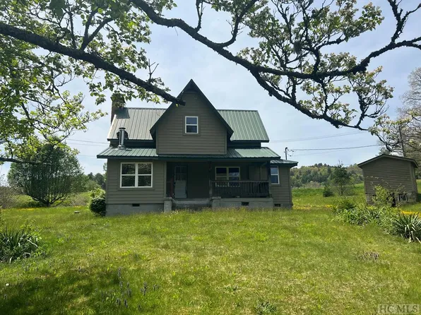 9924 Cullowhee Mountain Rd, Cullowhee, NC 28723