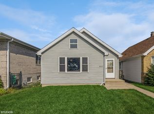 4429 N Sayre Ave, Harwood Heights, IL 60706