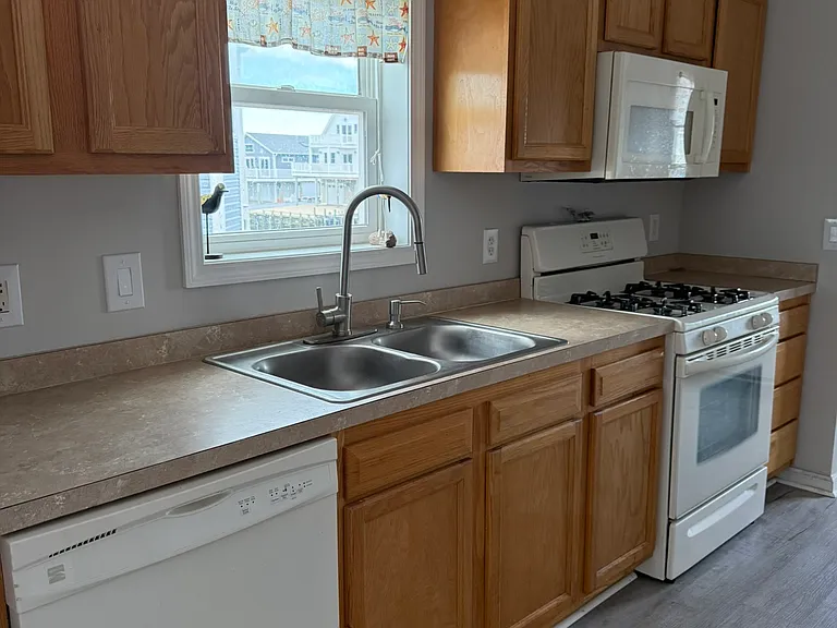 128 E Dory Dr — Photo 8