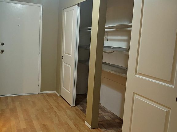5th image of 13680 NE 69th St APT 643