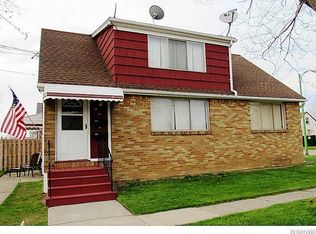 30 Cunard Ave, Cheektowaga, NY 14225