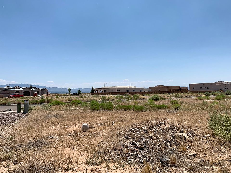 2nd image of 6701 Rim Rock Cir NW