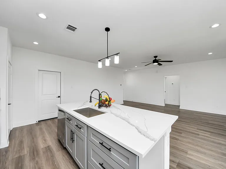 6273 Road 5503 — Photo 17
