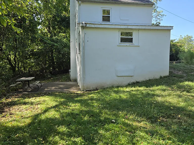 outside view of cottage