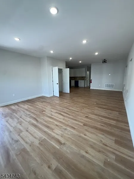 3 bed, 2.0 bath, $2,650 — Photo 3