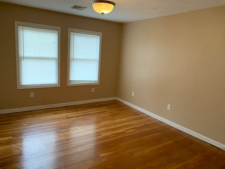 180 Franklin St #1 — Photo 15