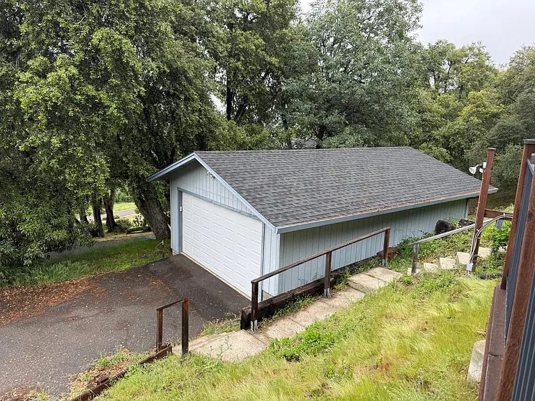 17280 Timber Dr — Photo 3
