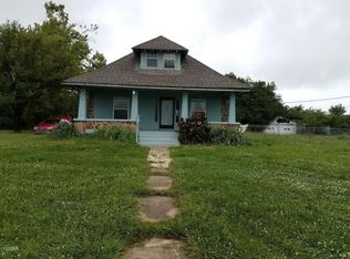 18447 Dogwood Rd, Carthage, MO 64836