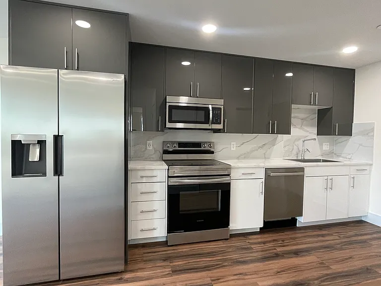 4906 Spruce St #706 — Photo 3