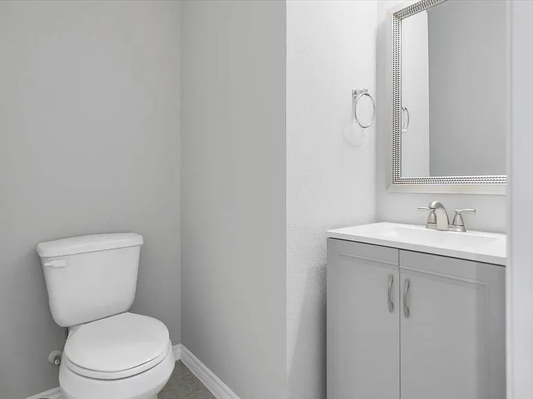 125 Harborside Dr #102 — Photo 31