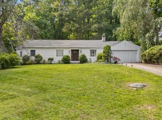 5 Ridgeview Dr, Pleasantville, NY 10570