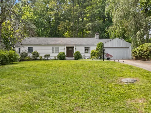 5 Ridgeview Drive, Pleasantville, NY 10570