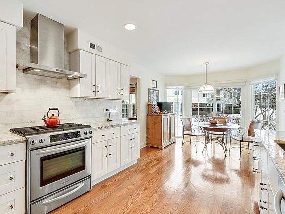 2nd image of 4507 Deer Trail Ct