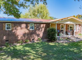 481 Riverview Dr, Johnson City, TN 37601