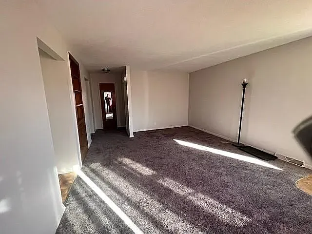 2 bed, 832 sqft, $1,200 — Photo 3
