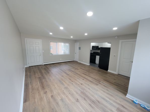 470 Saint Moritz Dr APT 2D