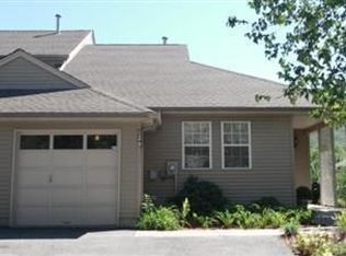 139 Elmcrest Dr, Fishkill, NY 12524
