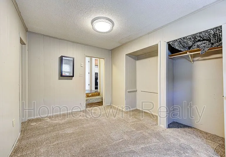 7105 NW 43rd St — Photo 17