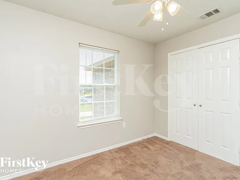 15639 Danson Dr — Photo 12