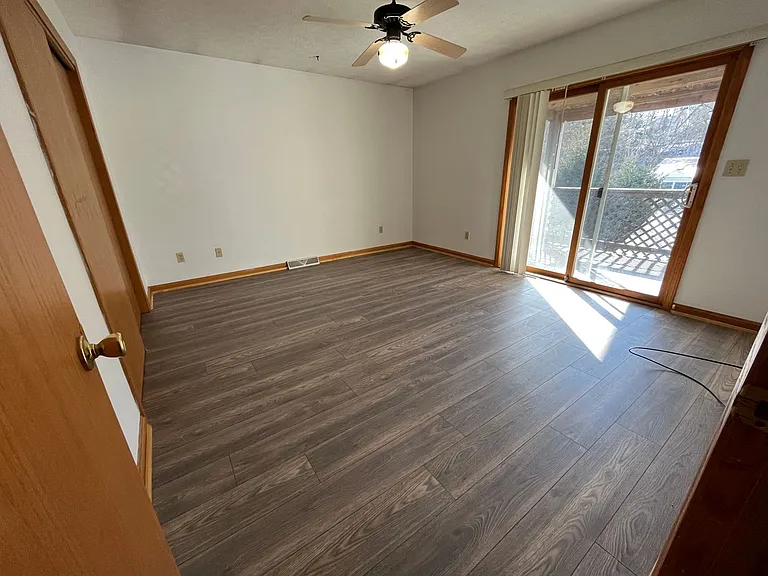 Millstream Apartments — Photo 14