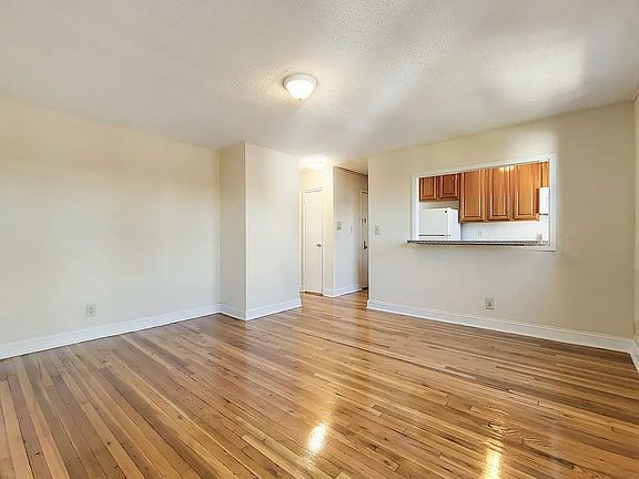2nd image of 20-36 24th St #2A