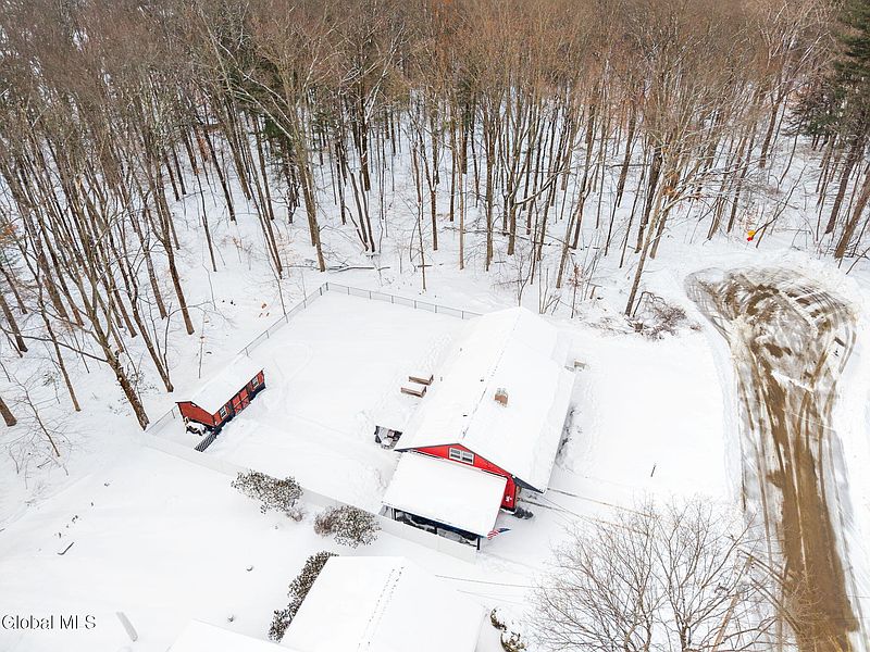 2nd image of 437 E Lucille Lane