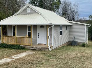 413 Patton St, Clinton, AR 72031