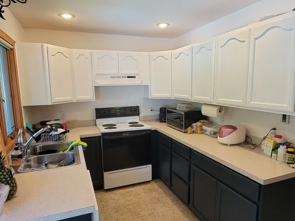 29 Brenda Ln #2, Belchertown, MA 01007