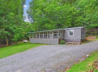 315 Owltown Farm Dr, Ellijay, GA 30536