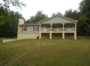 1821 Cline Pl, Lenoir, NC 28645