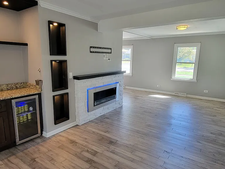 1110 S Chase St — Photo 2