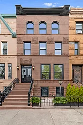 339 Stuyvesant Avenue in Stuyvesant Heights